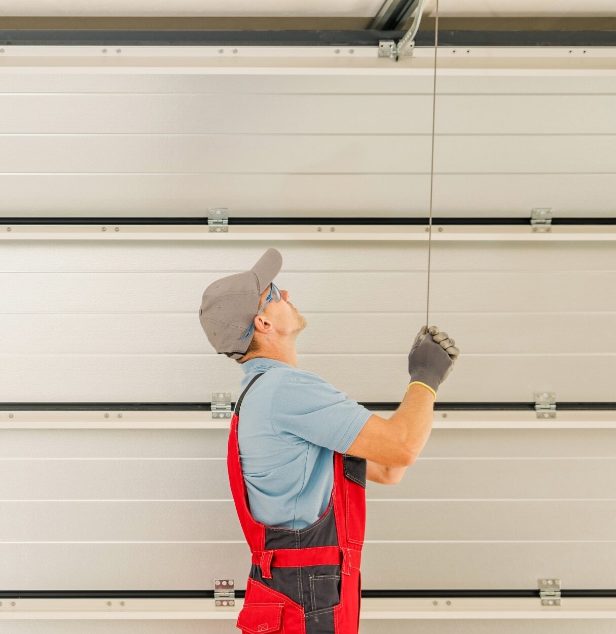 Garage Door Services in Southeast Calgary